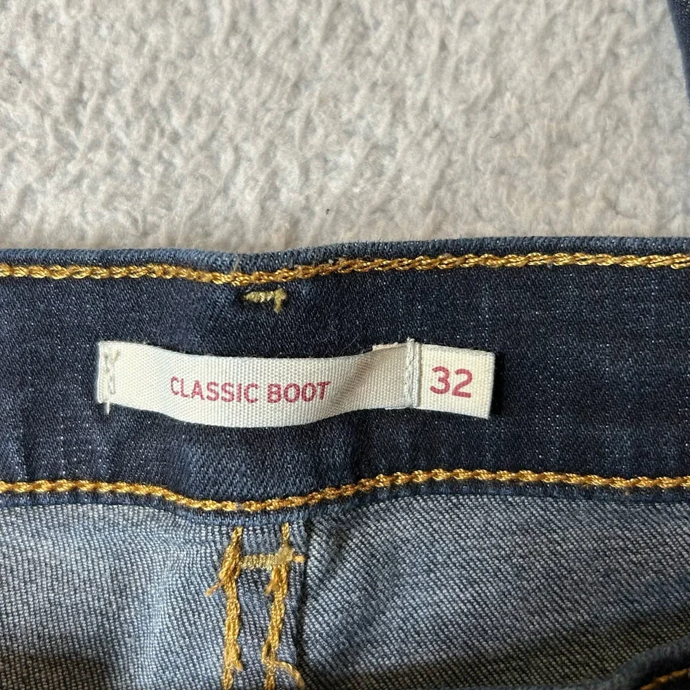 Levi's Jeans Womens 14S W32 L30 (Actual L28) Blue Low Rise Bootcut Dark Wash‎